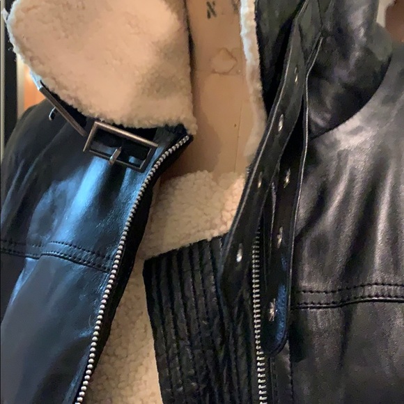 Leather aviator jacket with faux shearling - Picture 6 of 13